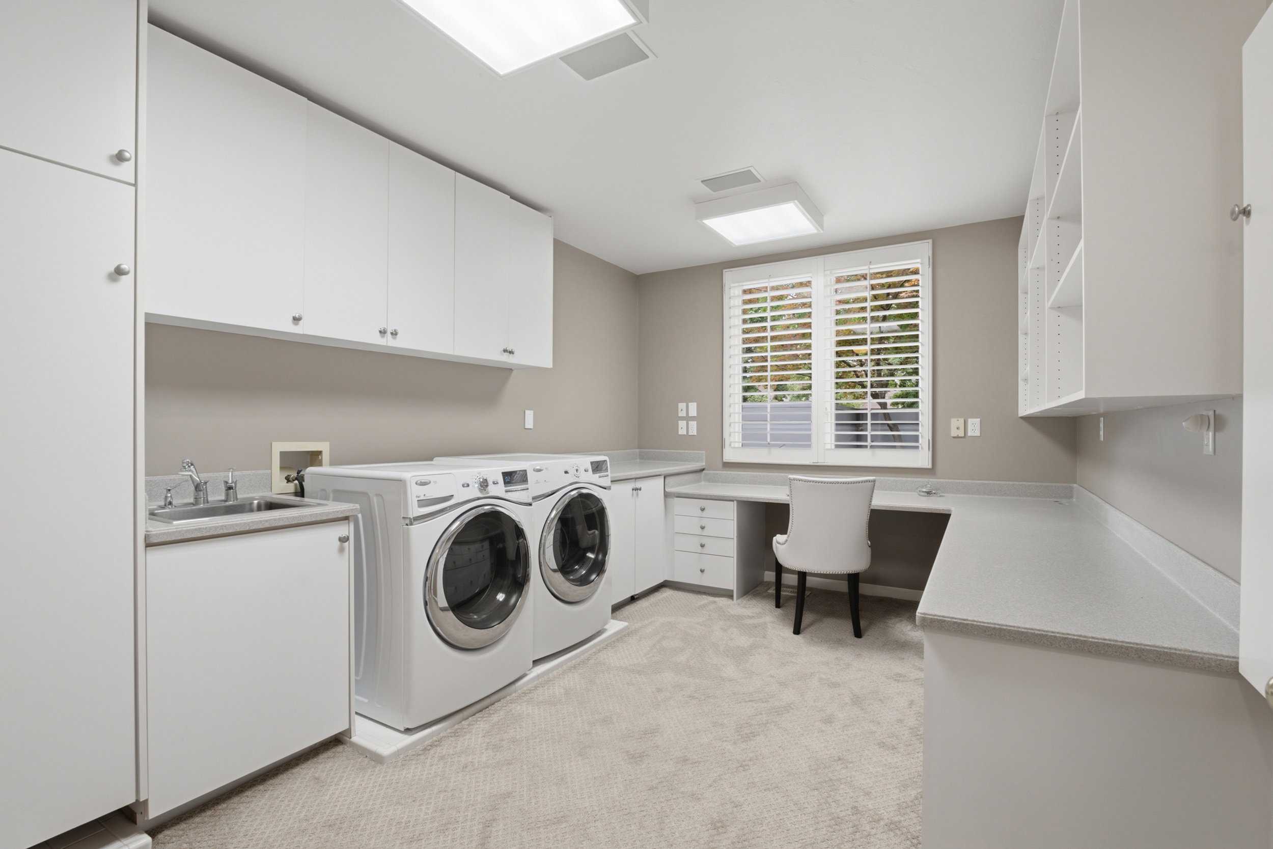 Mega laundry rm with utility sink